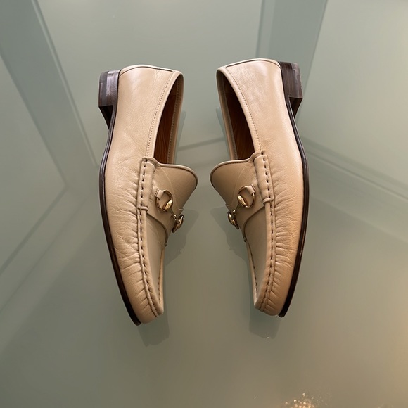 Woman shoes, Gucci loafer, size 40 color, cream, white - Picture 2 of 7